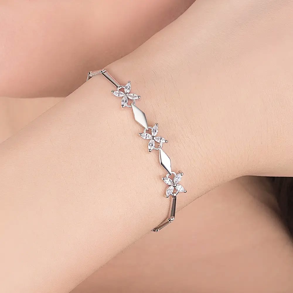 Four Leaf crystal bracelet